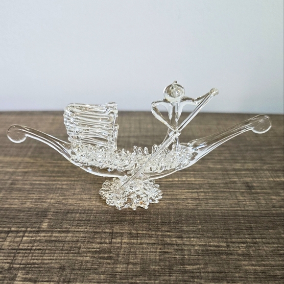 Vintage Hand Blown Spun Glass Mini Gondola Gondolier Trinket Decor Collectible - Picture 1 of 9